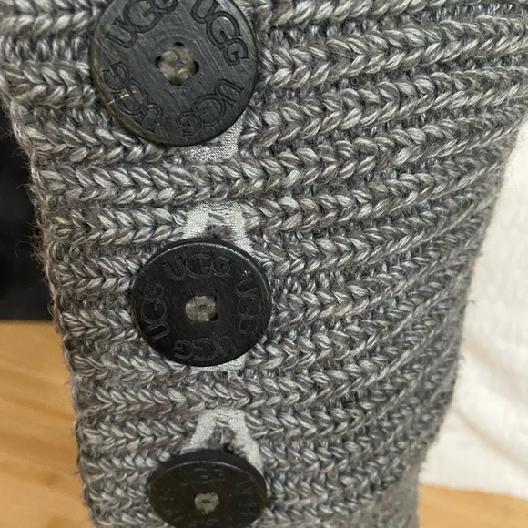 Grey Size 8 UGG Classic Cardy II Button Detailed Boots - Picture 6 of 14